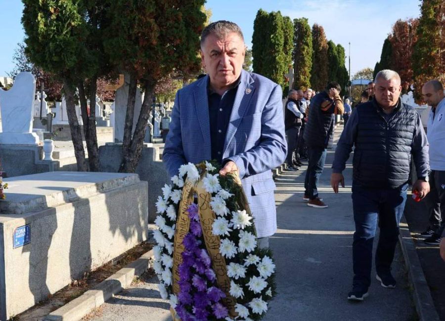 Primarul Cristian Gentea, omagiu pentru regretatul Nicolae Dobrin