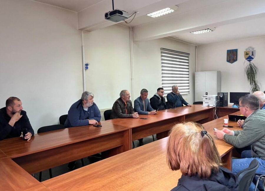 Primăria Poiana Lacului s-a constituit parte civilă în dosarul de delapidare în formă continuată al primarului Ion Dumitrache