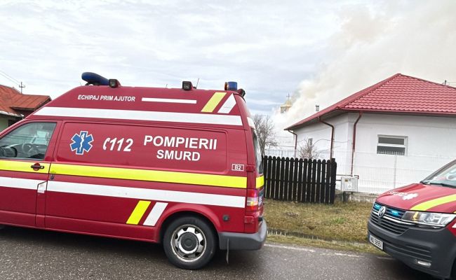 DEZASTRU de Crăciun în Argeș! O biserică a luat FOC