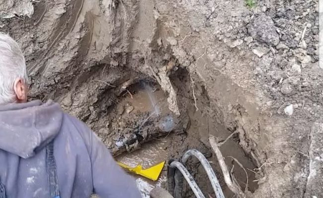 Societatea Apă Canal 2000 SA Pitești intensifică acțiunile de detectare a pierderilor pe rețeaua de distribuție a apei potabile în municipiul Pitești