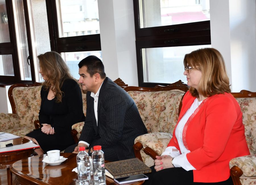 Ambasadorul Indiei, întâlniri oficiale în Argeș și participare la Forumul de afaceri România–India
