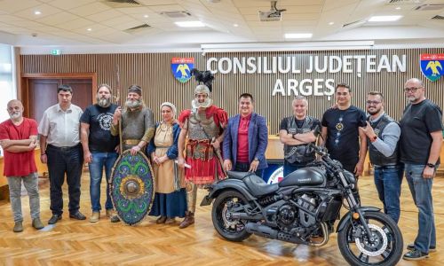 Spectacol de zile mari în orașul Topoloveni