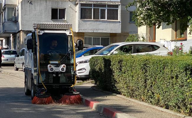 Echipele din cadrul Servicii Edilitare pentru Comunitate sunt în permanență pe străzile din Mioveni