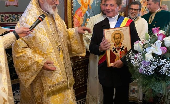 Momente emoționante în comuna Bogați! A fost sfințită biserica din satul Godinaci