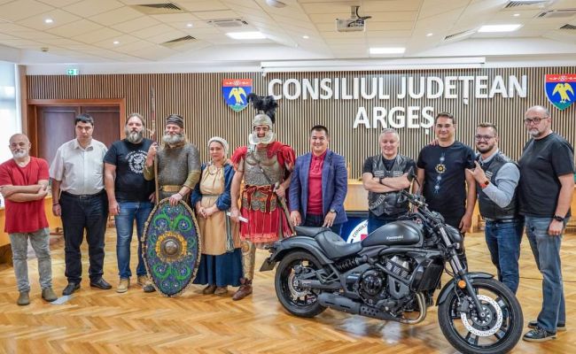 Spectacol de zile mari în orașul Topoloveni