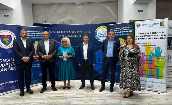 Ion Mînzînă și Cristian Gentea, la Târgul Serviciilor Sociale din Argeș