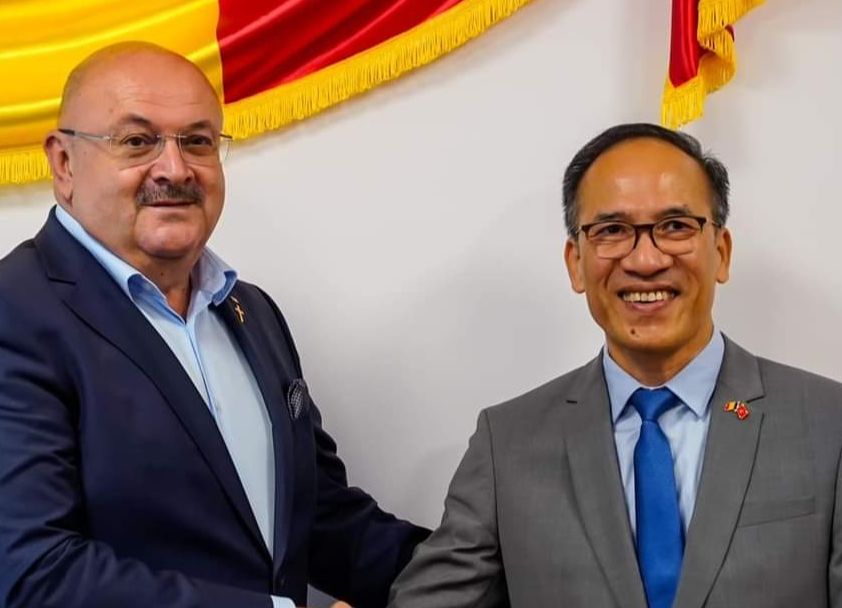 Preşedintele Consiliului Judeţean Argeş, întâlnire cu ambasadorul Republicii Socialiste Vietnam în România