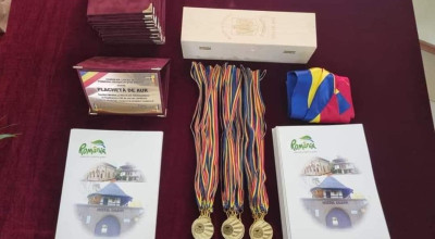 Elevii și tineri din Ștefănești vor fi premiați de conducerea primăriei