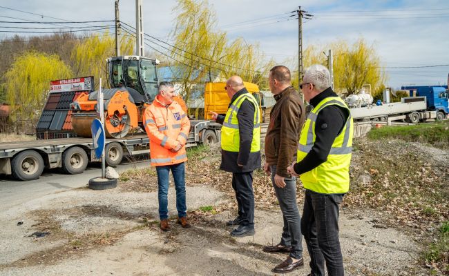 Ion Mînzînă : "Începe construcția noului pod de la Poiana Lacului"