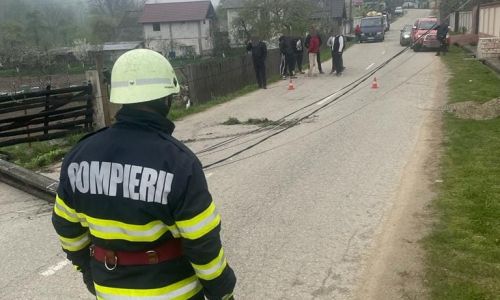 Accident în Argeș! A ajuns cu mașina în gard