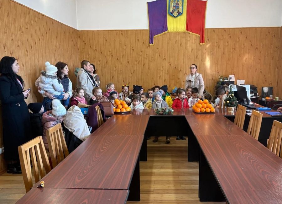Colindele au răsunat la Primăria Bălilești!