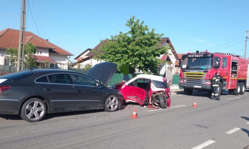 Accident în Argeș! Doi MINORI au fost răniți