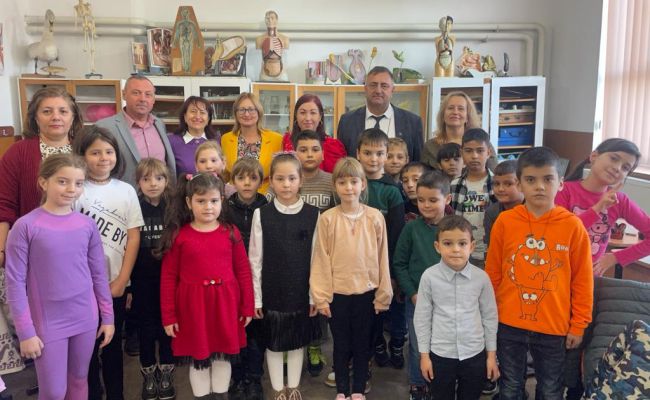 Peste 200 de elevi, la concursul județean "Emoție de toamnă" de la Bălilești