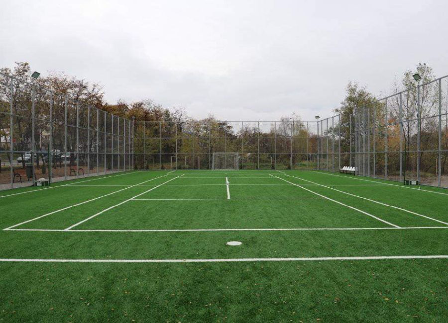 Încă un teren modern de sport va fi inaugurat în Pitești