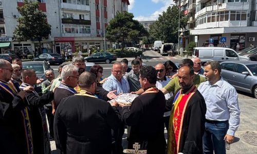 Eroii neamului au fost cinstiți în orașul Topoloveni