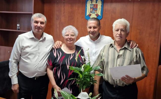 Primarul Dan Stroe a premiat cele mai longevive cupluri