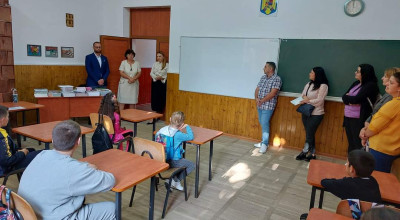 Bucurie la începerea noului an școlar în comuna Corbi