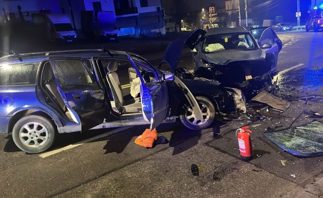 Azi-noapte, accident cu TREI VICTIME în Pitești!