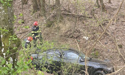 Accident în Argeș! Un șofer băut a ajuns cu mașina în șanț!